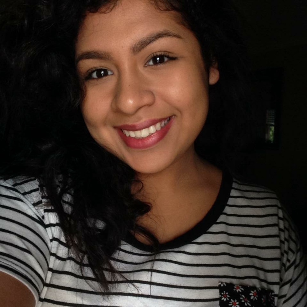Meet your Posher, Alejandra